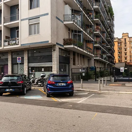 Youhosty - Savona 94 Blu Milan